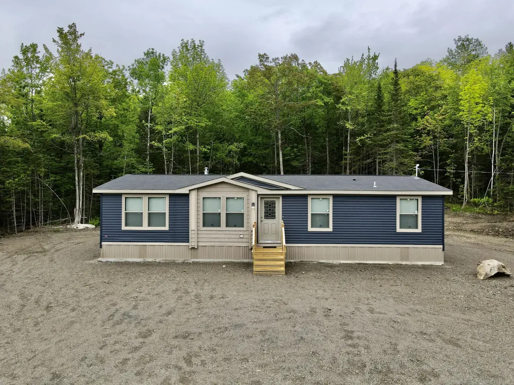 59 Hamm Road Frankfort ME 04438