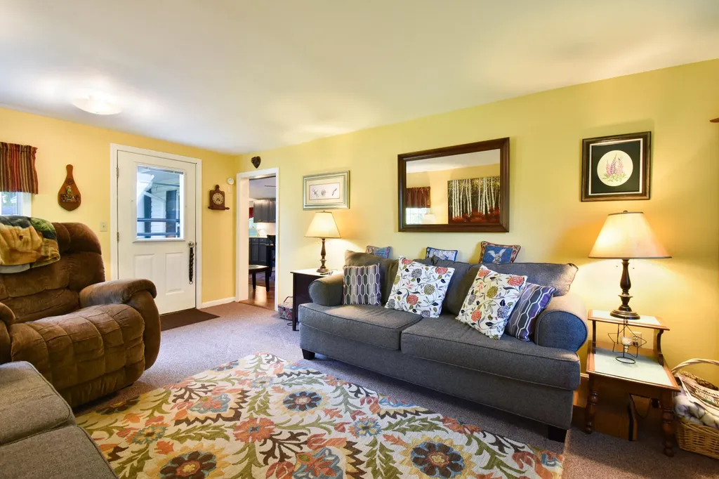 538 Old Portland Road Brunswick ME 04011