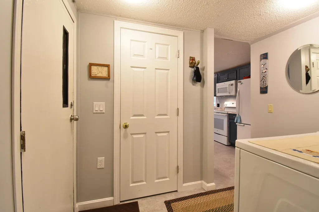 538 Old Portland Road Brunswick ME 04011