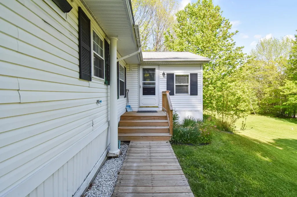 538 Old Portland Road Brunswick ME 04011