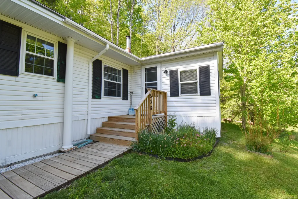538 Old Portland Road Brunswick ME 04011