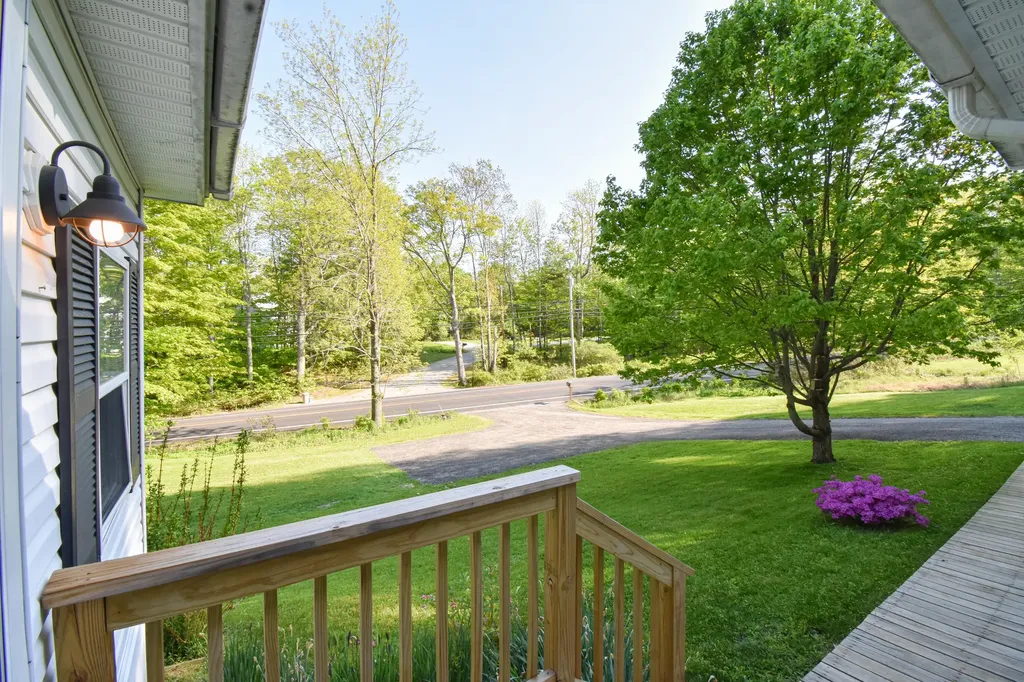 538 Old Portland Road Brunswick ME 04011