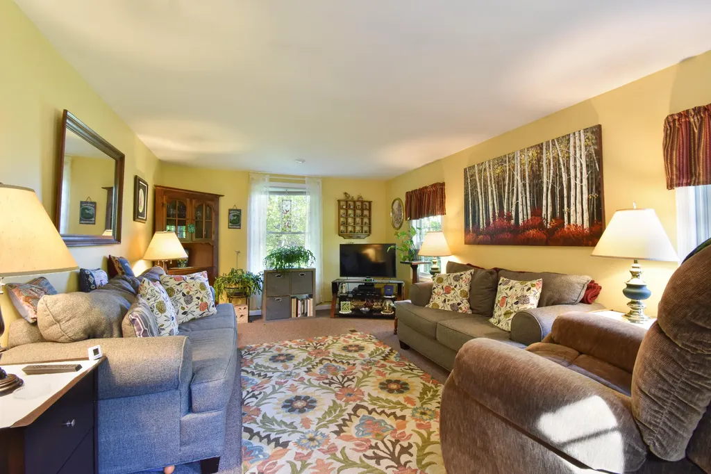 538 Old Portland Road Brunswick ME 04011