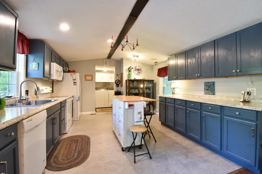 538 Old Portland Road Brunswick ME 04011