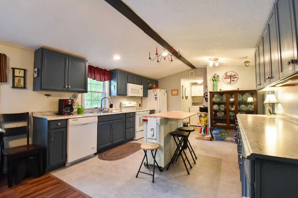 538 Old Portland Road Brunswick ME 04011