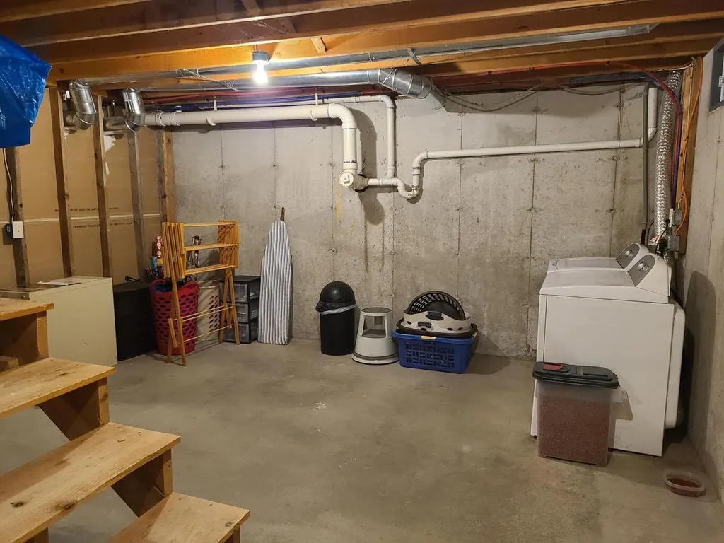 11 Grant Lane Casco ME 04015