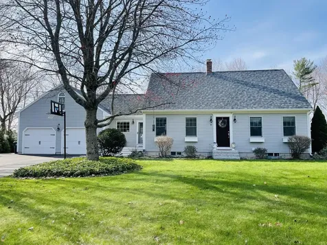 8 Old County Road Scarborough ME 04074
