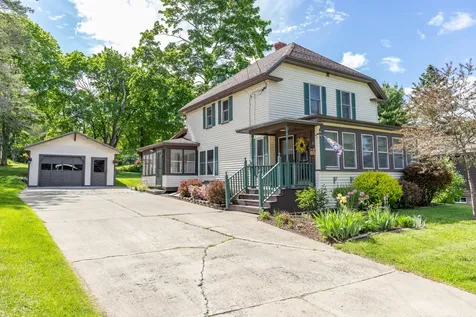 21 Hillside Avenue Old Town ME 04468