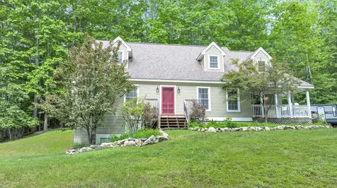18 Hutchins Street Norway ME 04268