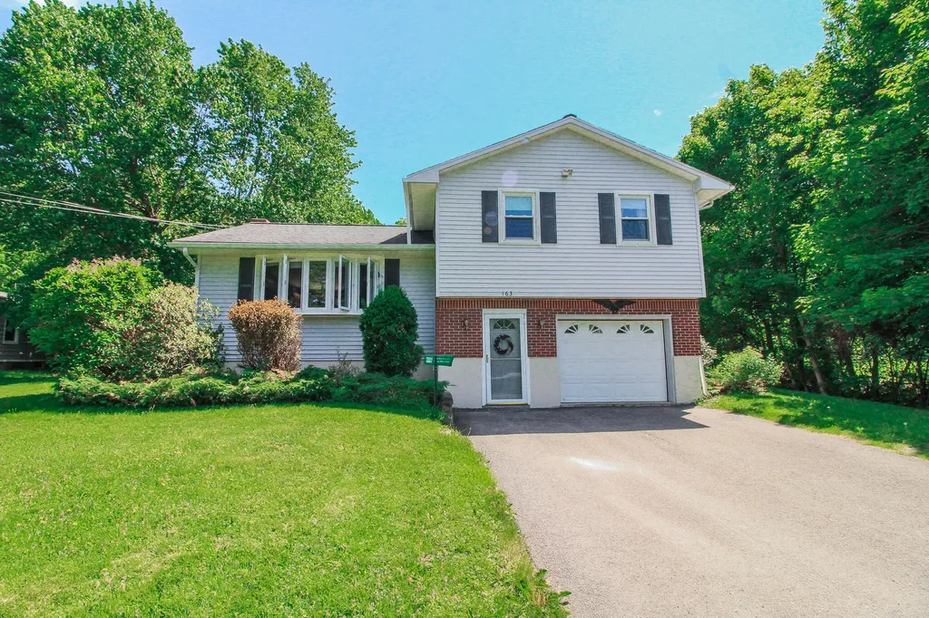 163 Kennebec Road Hampden ME 04444