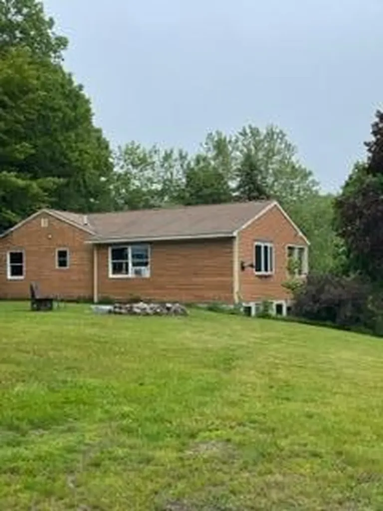 220 Allen Road Pownal ME 04069