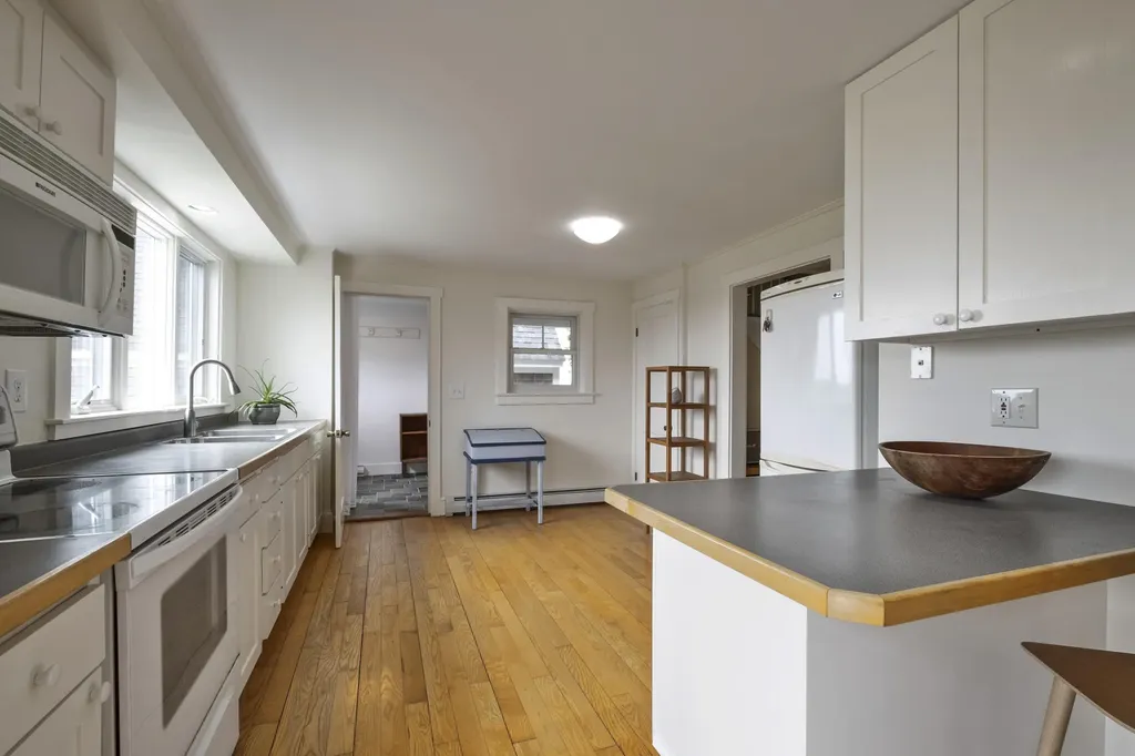 8 Patten Point Road South Thomaston ME 04858
