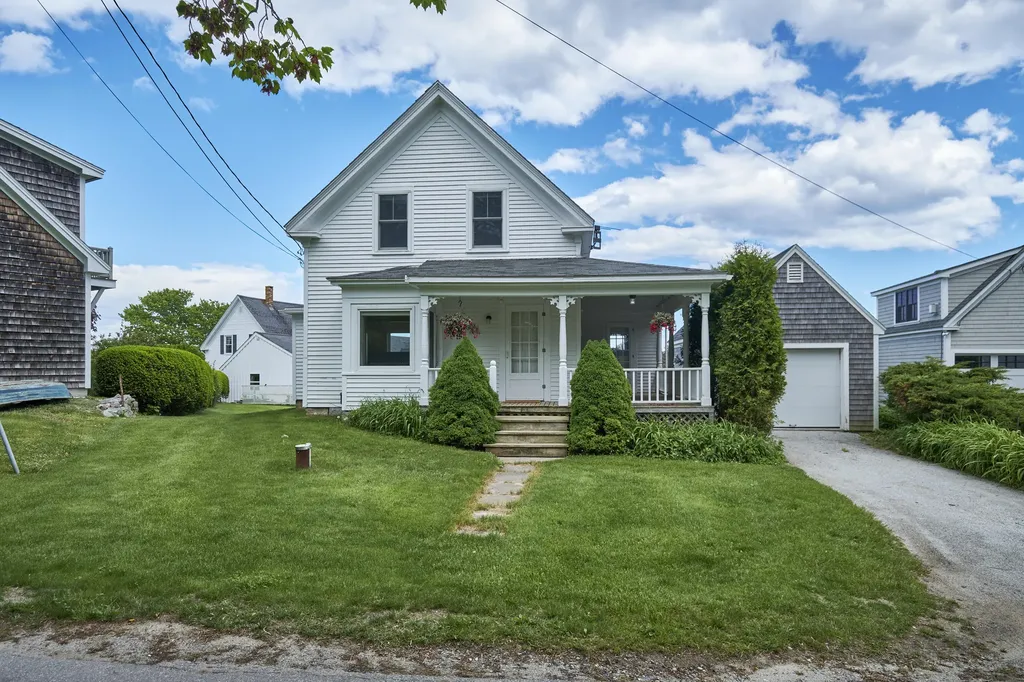 8 Patten Point Road South Thomaston ME 04858
