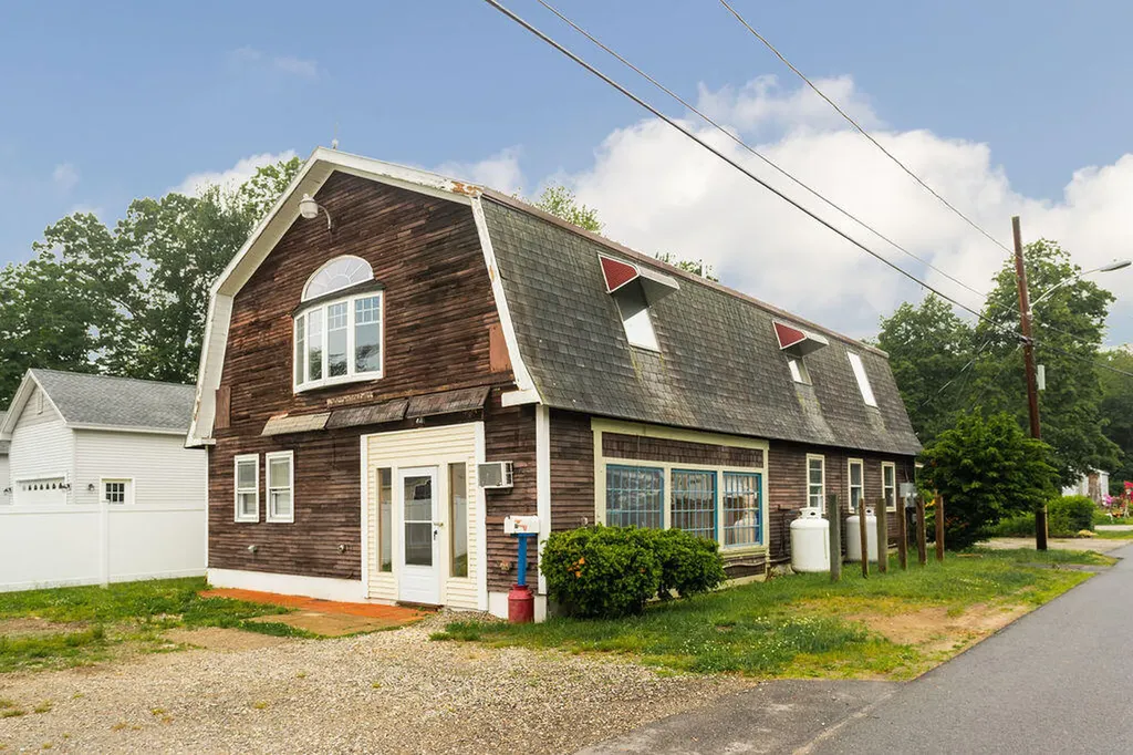 8 Woodland Avenue Saco ME 04072