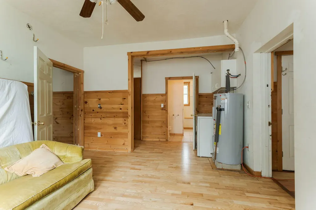 8 Woodland Avenue Saco ME 04072