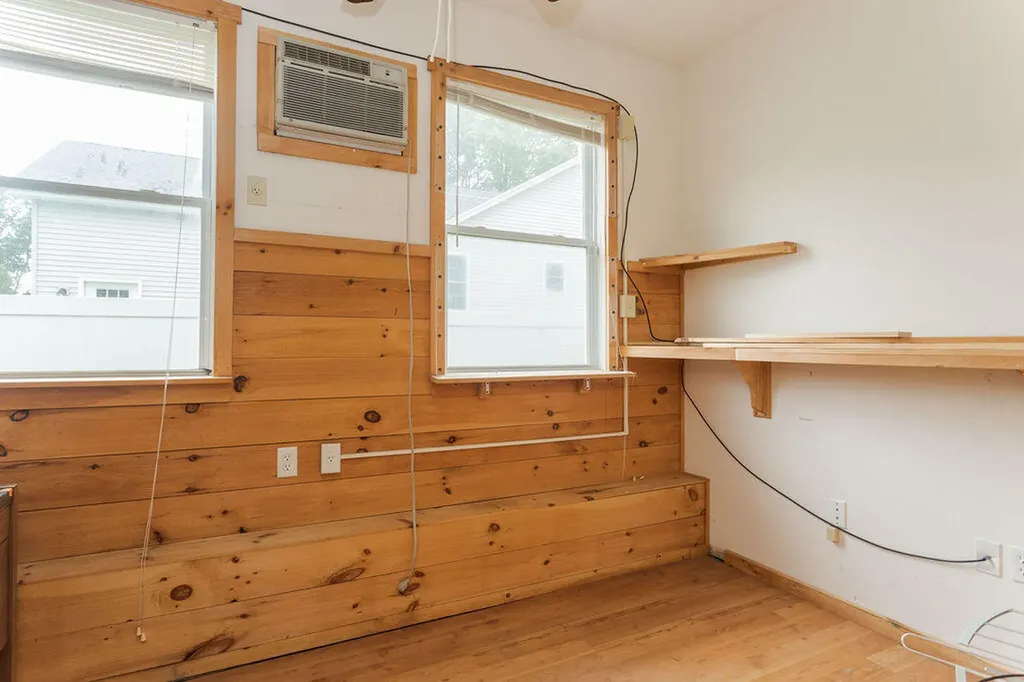 8 Woodland Avenue Saco ME 04072