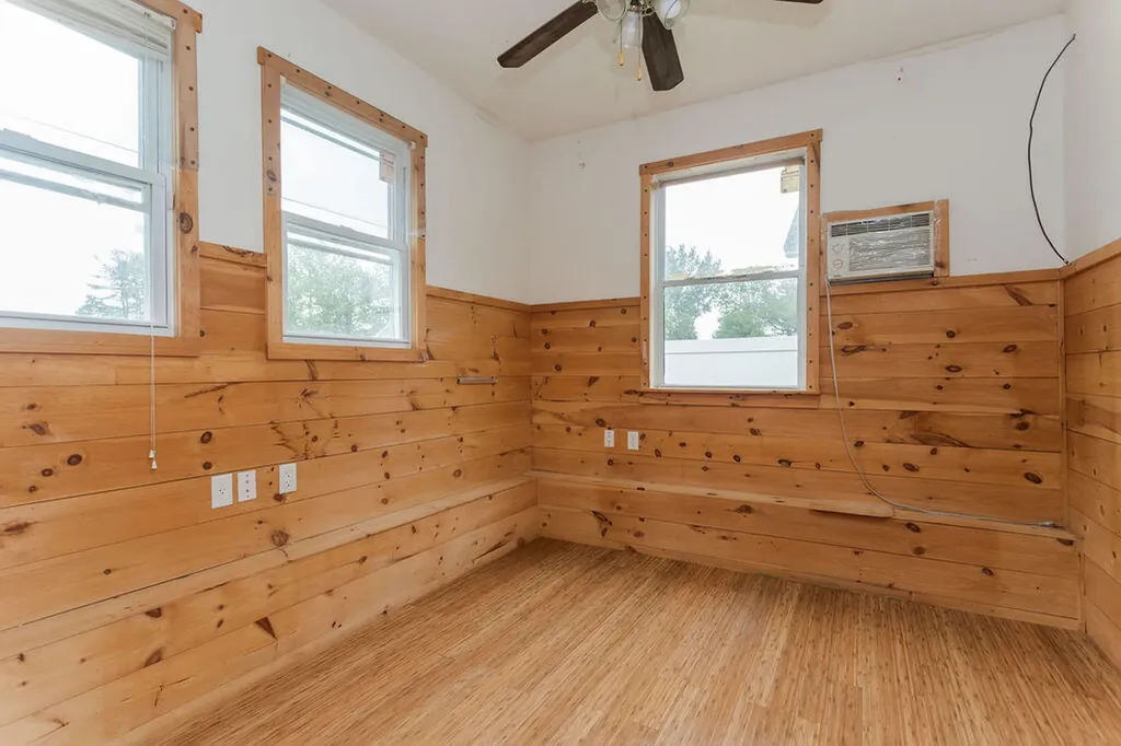 8 Woodland Avenue Saco ME 04072