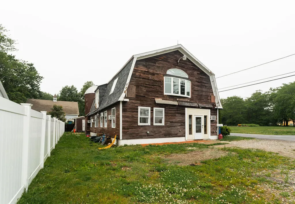 8 Woodland Avenue Saco ME 04072