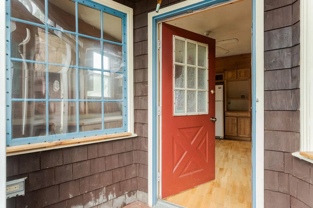 8 Woodland Avenue Saco ME 04072