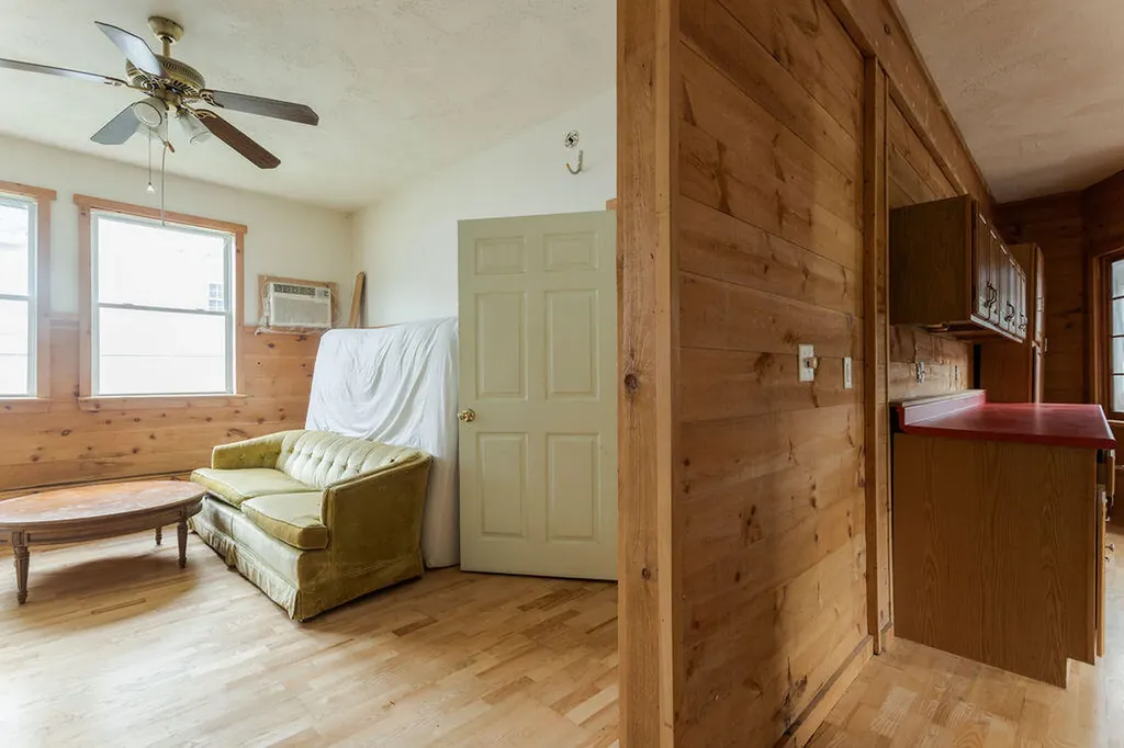 8 Woodland Avenue Saco ME 04072