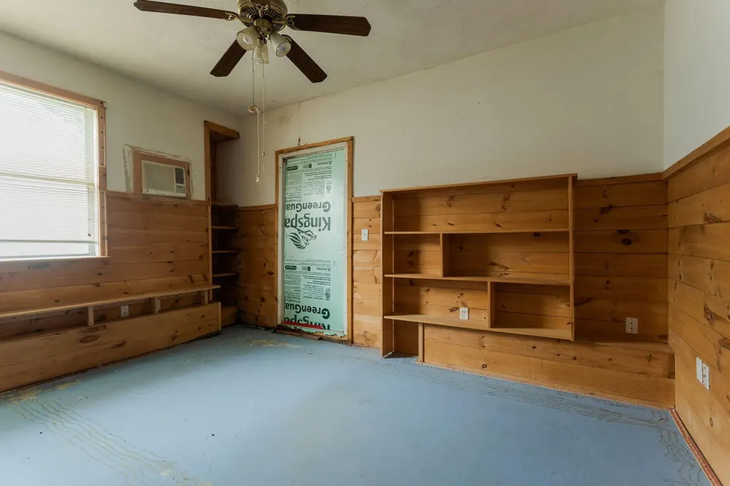8 Woodland Avenue Saco ME 04072