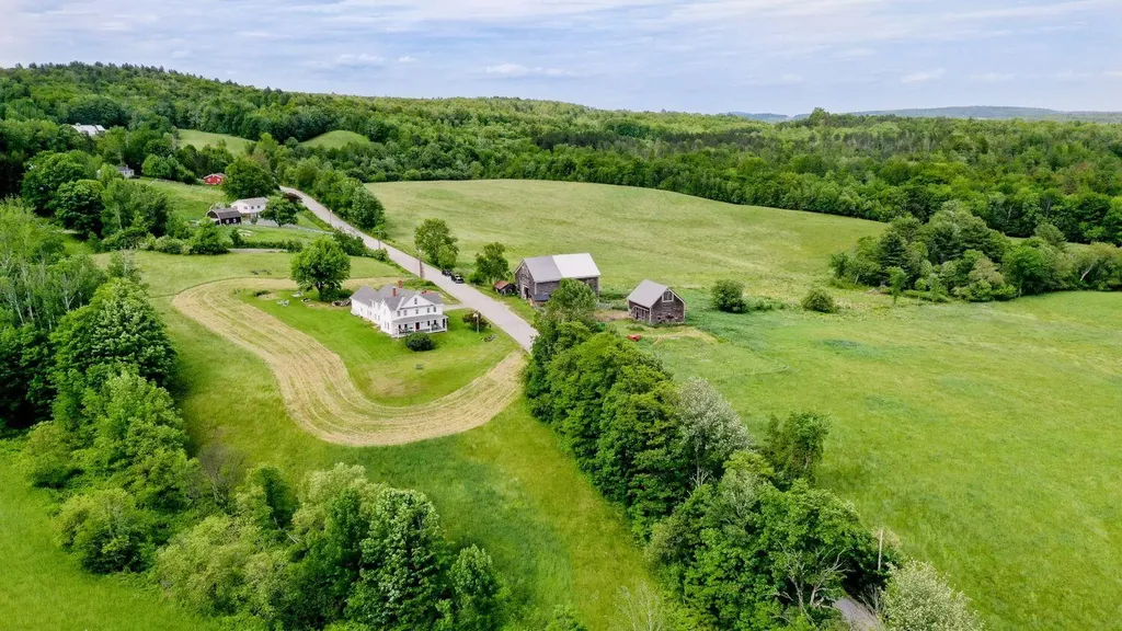 128 Pleasant Street Wilton ME 04294