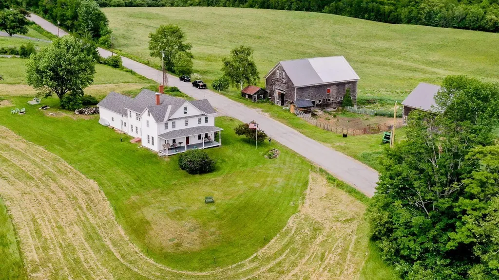128 Pleasant Street Wilton ME 04294