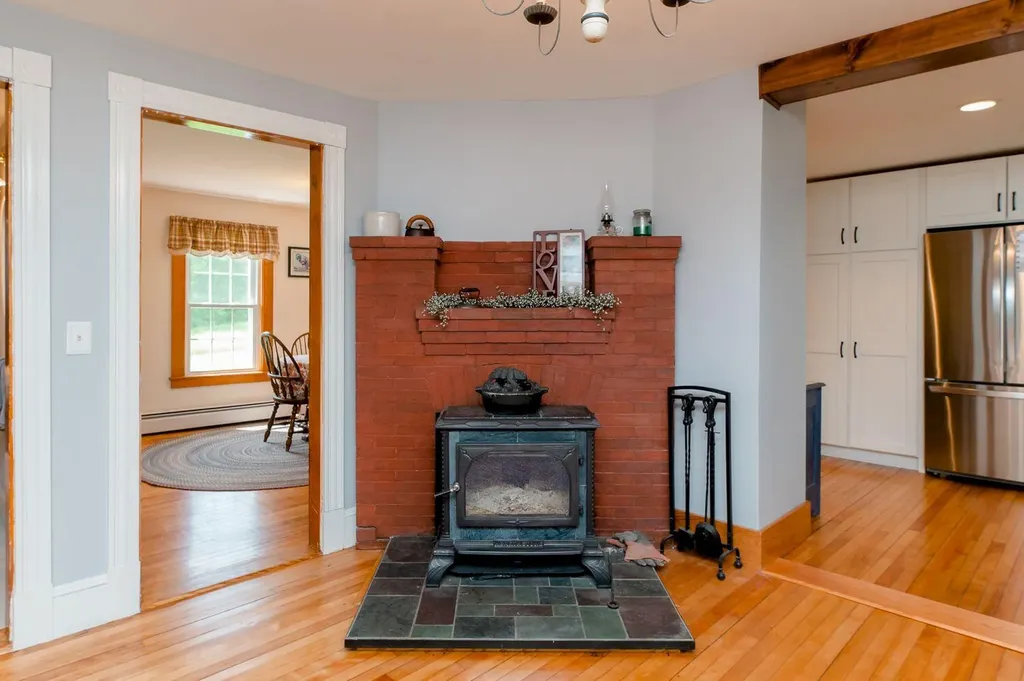 128 Pleasant Street Wilton ME 04294