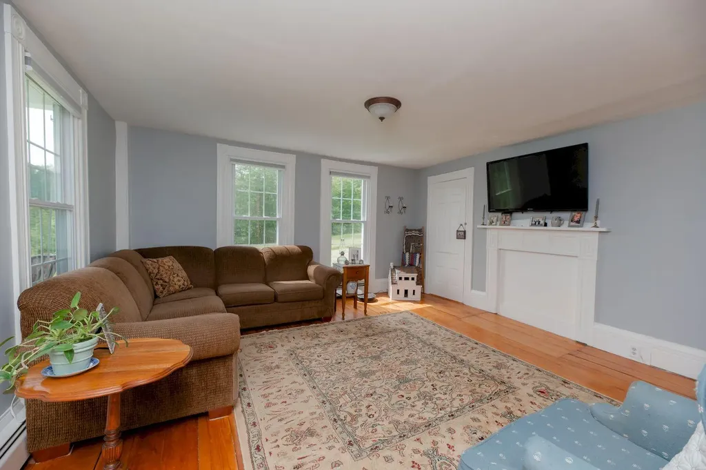 128 Pleasant Street Wilton ME 04294