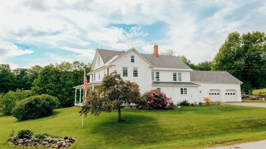 128 Pleasant Street Wilton ME 04294