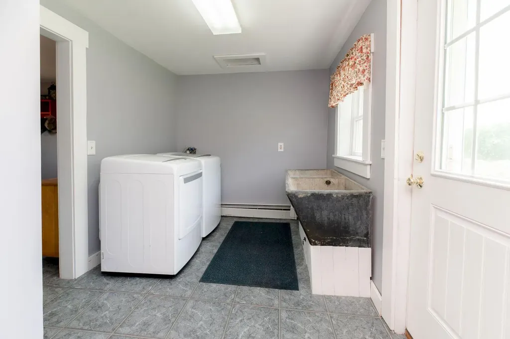 128 Pleasant Street Wilton ME 04294