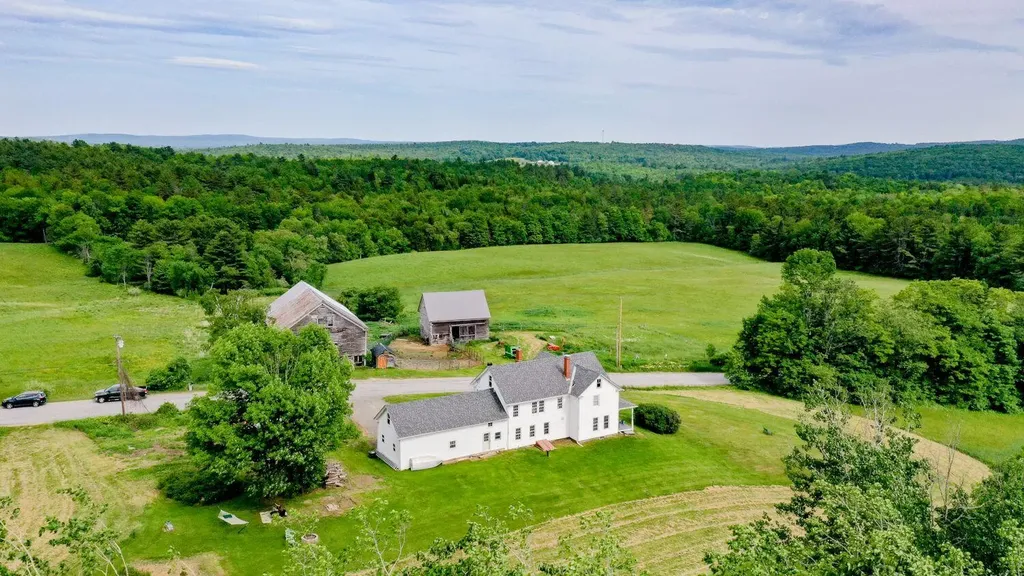 128 Pleasant Street Wilton ME 04294