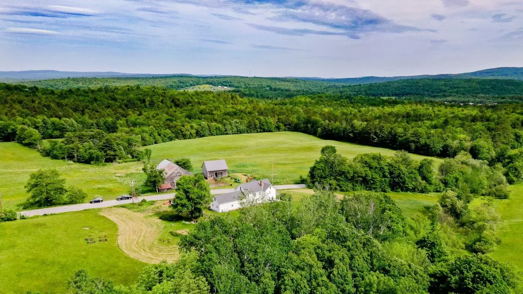 128 Pleasant Street Wilton ME 04294