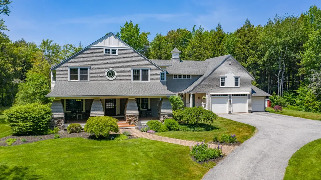 9 Edes Road Cumberland ME 04021