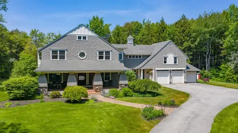 9 Edes Road Cumberland ME 04021