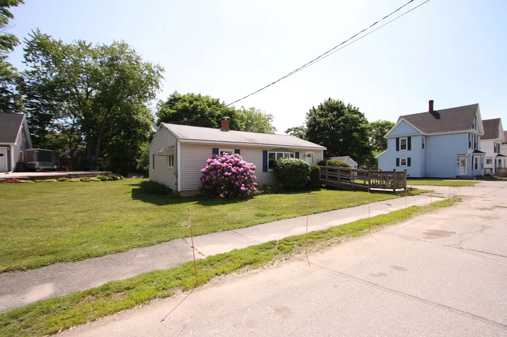 231 Birch Street Bangor ME 04401