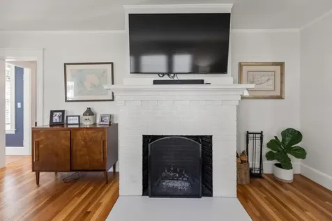 32 Sheffield Street Portland ME 04102