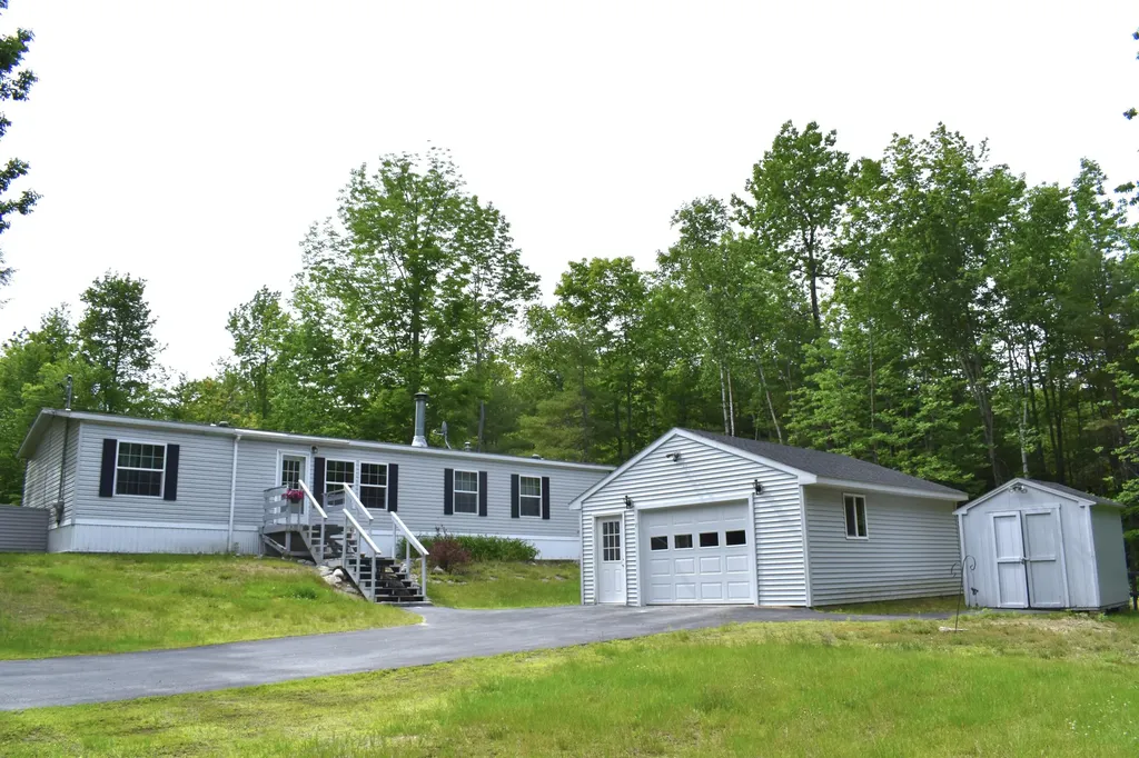 17 Sawmill Drive Litchfield ME 04350