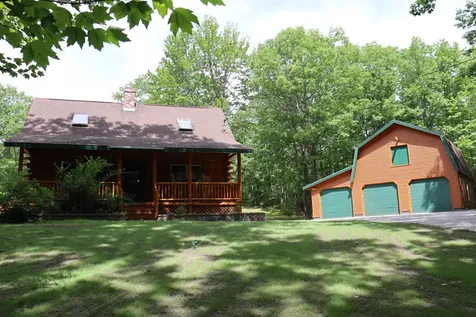 56 Maddox Farm Road Road W Lyman ME 04002