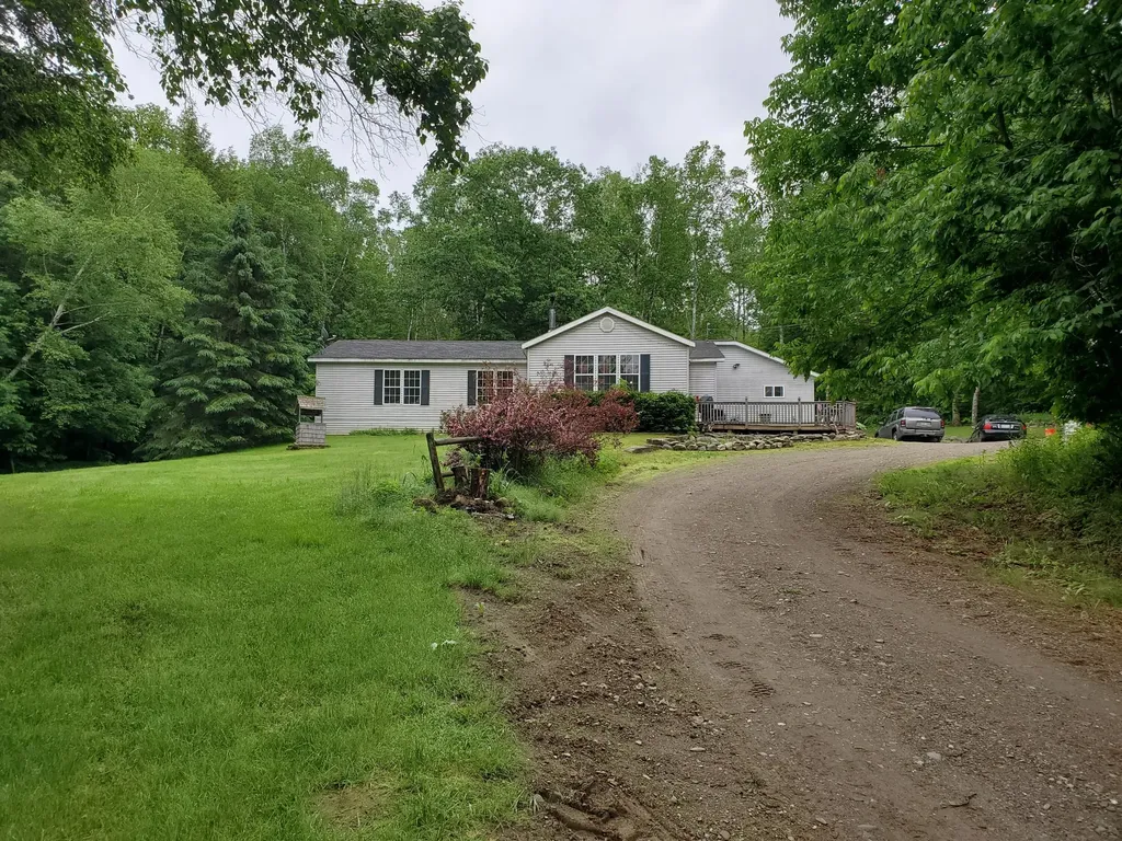 106 Lower Detroit Road Plymouth ME 04969