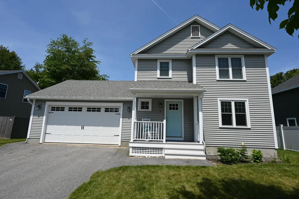 9 Sawgrass Drive Scarborough ME 04074