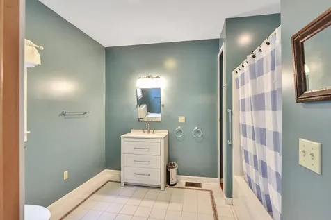 708 Webber Pond Road Vassalboro ME 04989