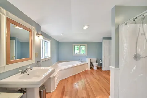 708 Webber Pond Road Vassalboro ME 04989
