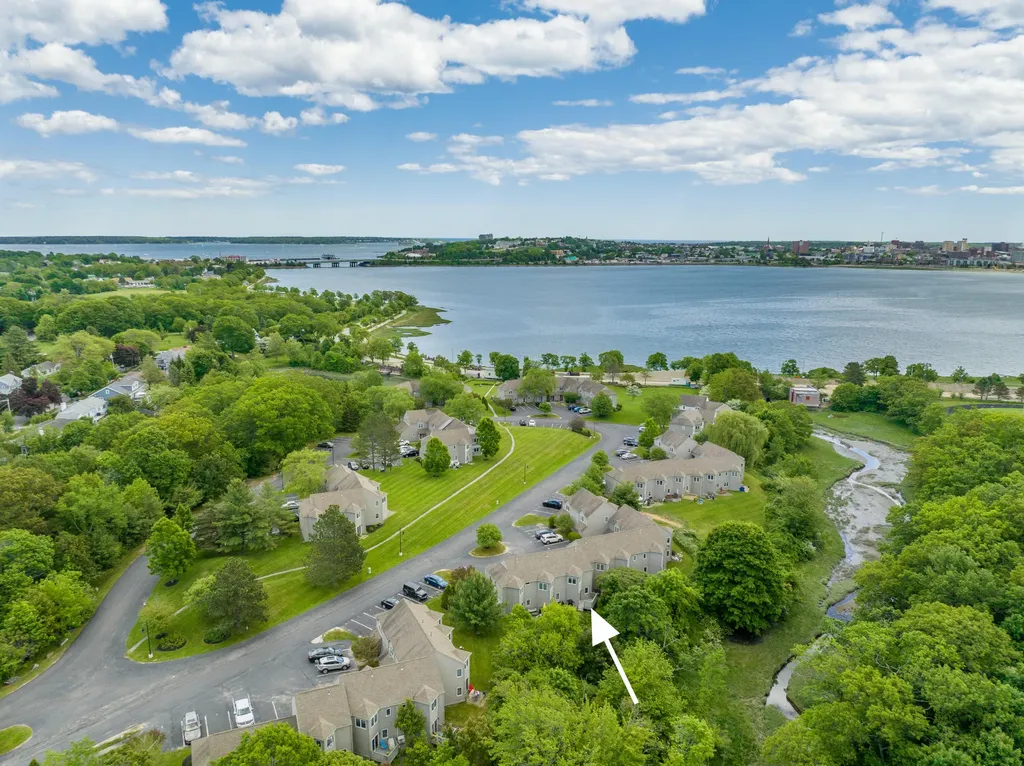 10 Back Cove Estates Portland ME 04103