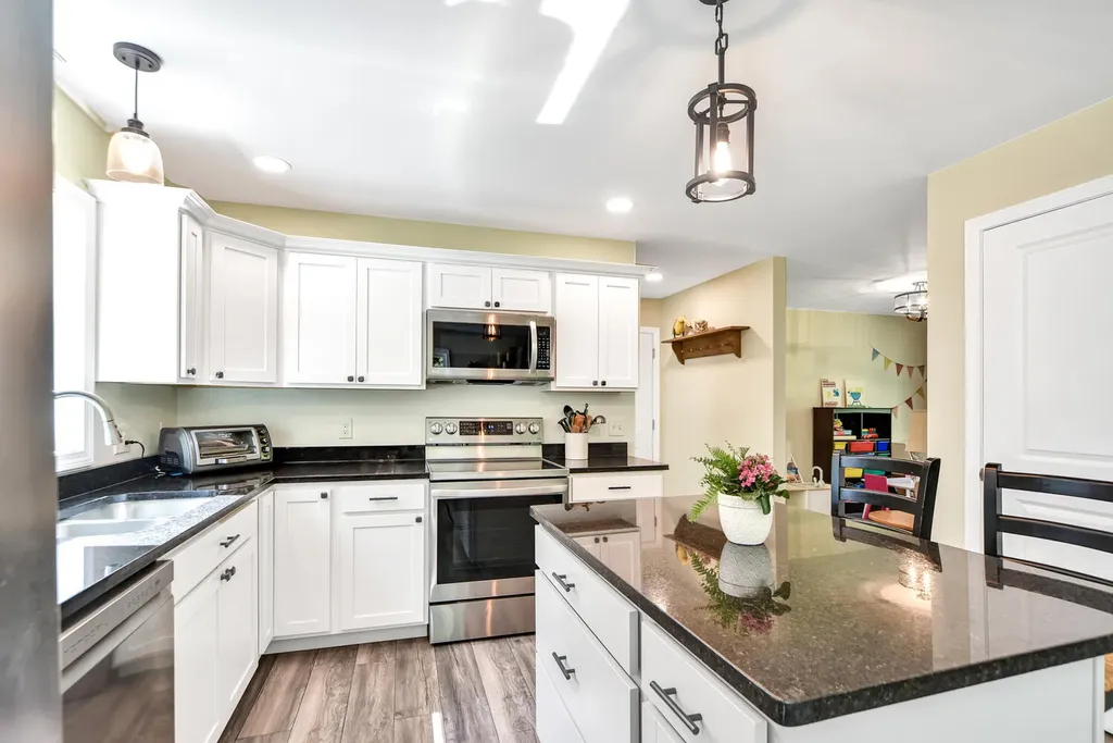 27 Marly Road West Gardiner ME 04345