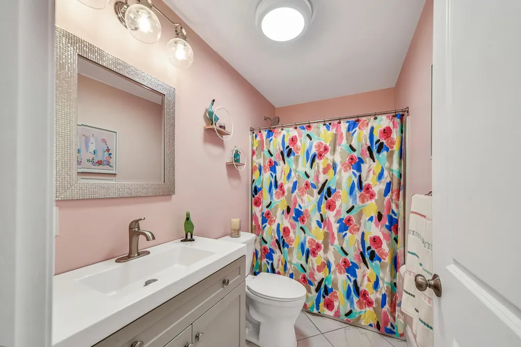 27 Marly Road West Gardiner ME 04345