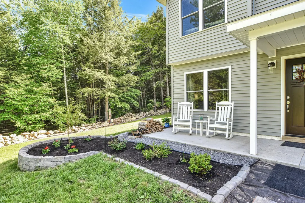 27 Marly Road West Gardiner ME 04345