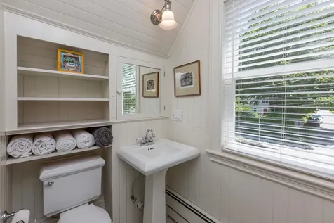 158 Island Avenue Portland ME 04108