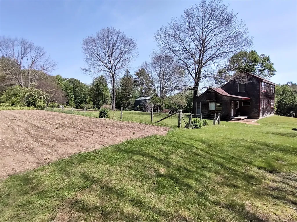 106 Packard Road Plymouth ME 04969
