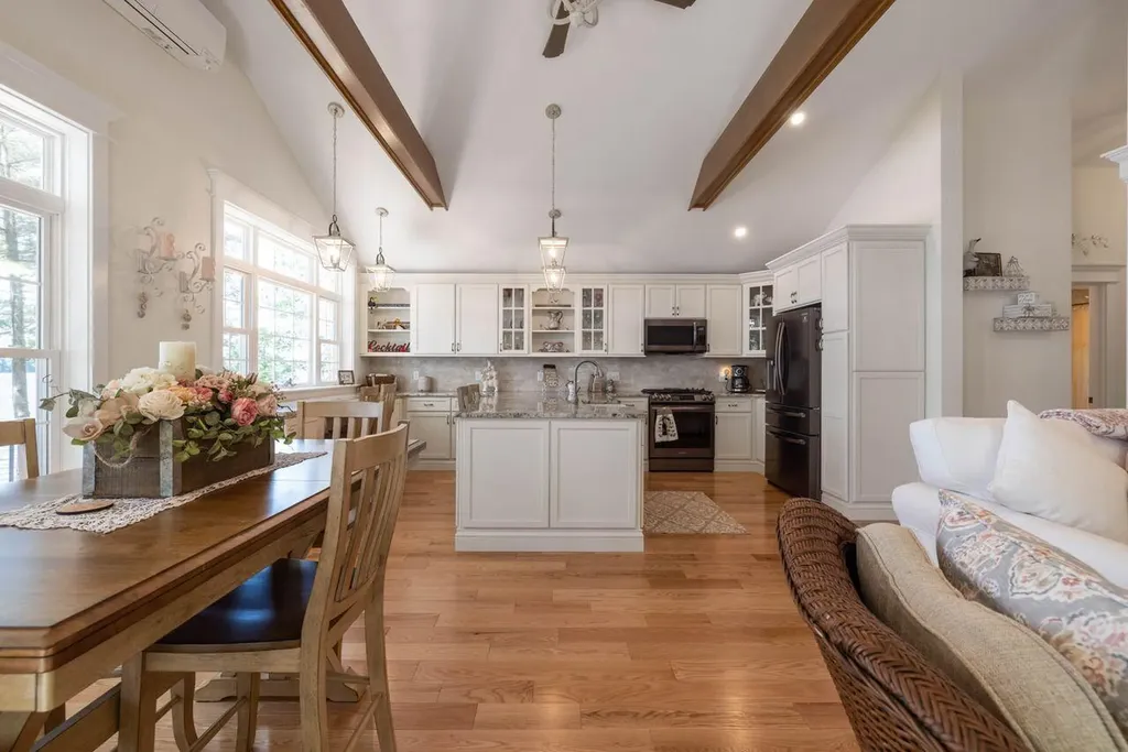 87 Birch Drive Poland ME 04274